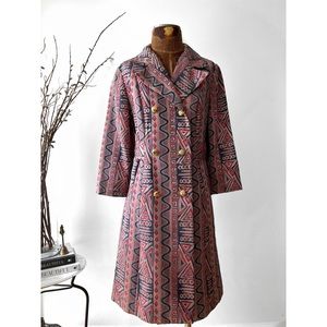 Whitner’s (Reading, PA) VINTAGE print Coat.